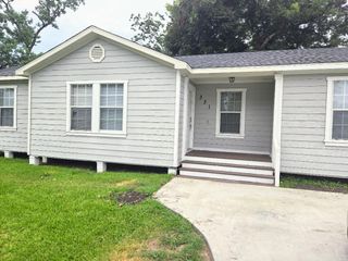 331 N Texas Street, Texas City, TX 77591