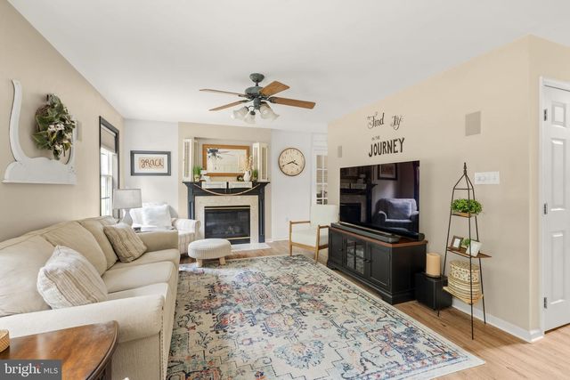 213 WILLOW DR, Denver, PA 17517