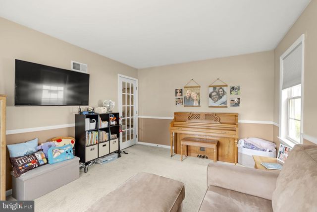 213 WILLOW DR, Denver, PA 17517