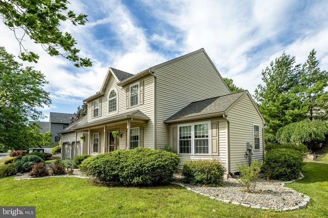 213 WILLOW DR, Denver, PA 17517