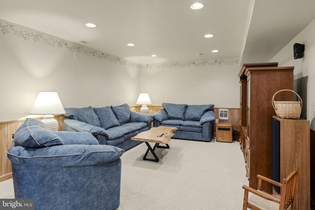 213 WILLOW DR, Denver, PA 17517