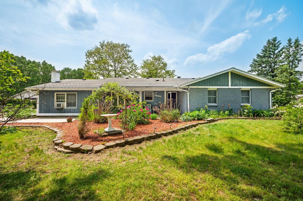 50902 Magician Lake Road, Silver Creek Twp, MI 49047