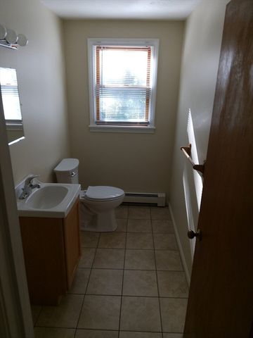 15 Catalpa Circle 1, Worcester, MA 01603