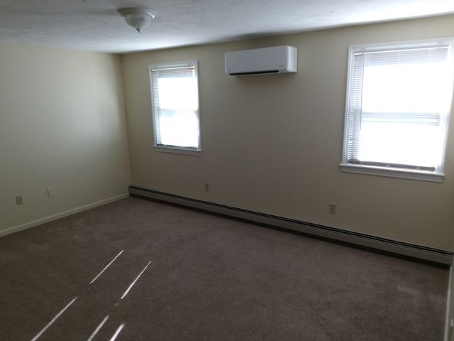 15 Catalpa Circle 1, Worcester, MA 01603