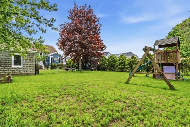 48 Thelma Ave, Somerset, MA 02726