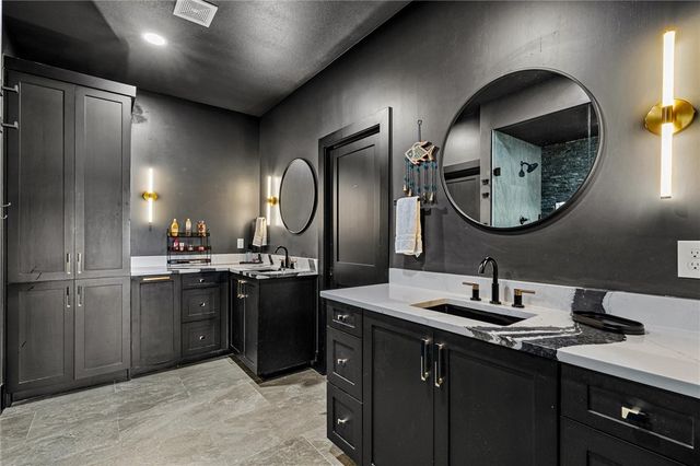 1011 NW Vaughn Road, Bentonville, AR 72713