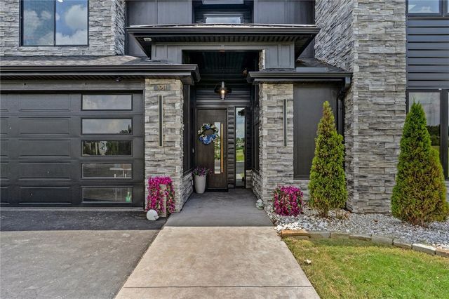 1011 NW Vaughn Road, Bentonville, AR 72713