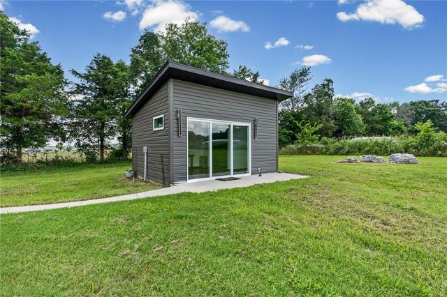 1011 NW Vaughn Road, Bentonville, AR 72713
