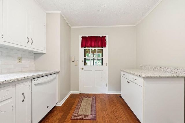 7270 Valley Drive, Winston, GA 30187