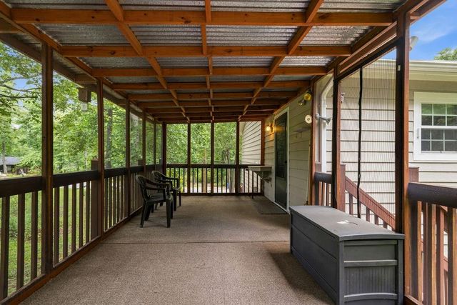 7270 Valley Drive, Winston, GA 30187