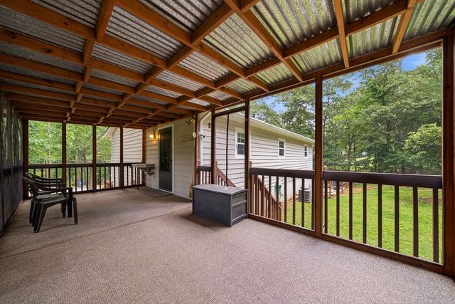 7270 Valley Drive, Winston, GA 30187
