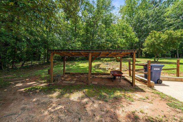 7270 Valley Drive, Winston, GA 30187
