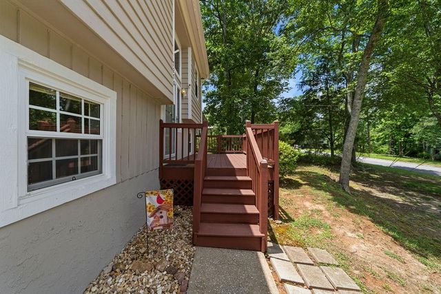 7270 Valley Drive, Winston, GA 30187