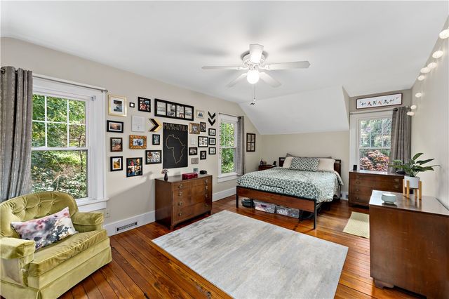 141 Lacrosse St, Edgewood, PA 15218