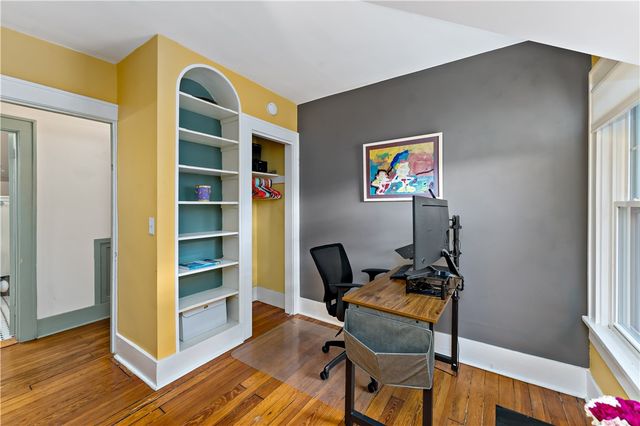 141 Lacrosse St, Edgewood, PA 15218
