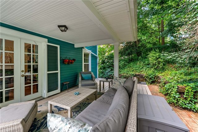141 Lacrosse St, Edgewood, PA 15218