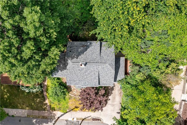 141 Lacrosse St, Edgewood, PA 15218