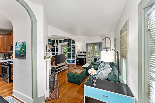 141 Lacrosse St, Edgewood, PA 15218