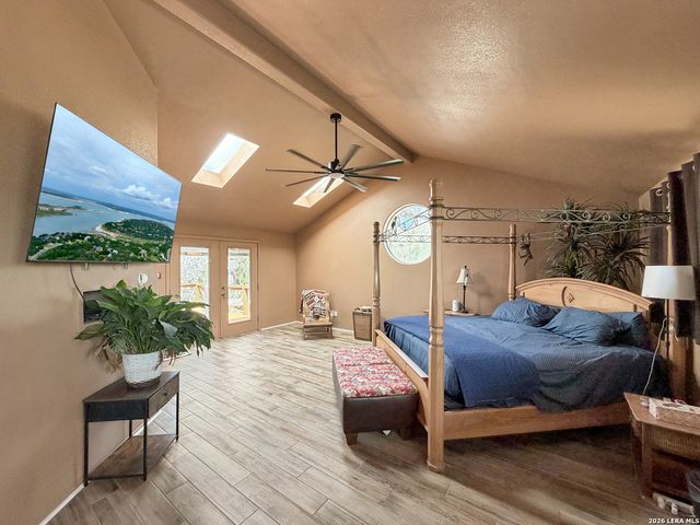 1721 Fm 3424, Canyon Lake, TX 78133