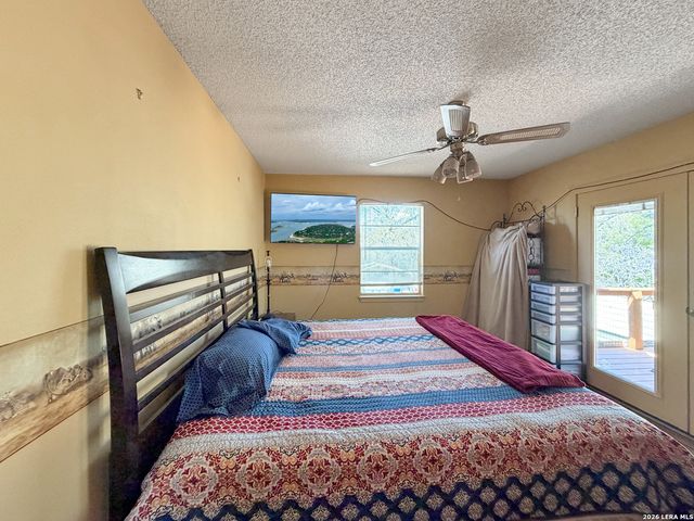 1721 Fm 3424, Canyon Lake, TX 78133