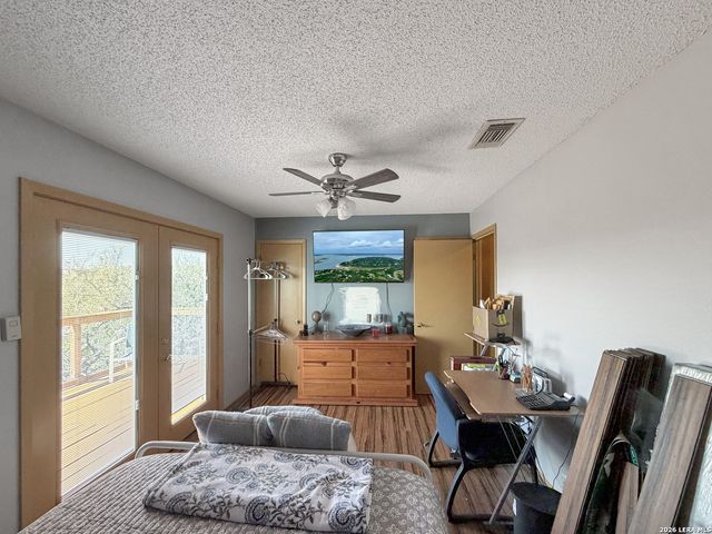 1721 Fm 3424, Canyon Lake, TX 78133