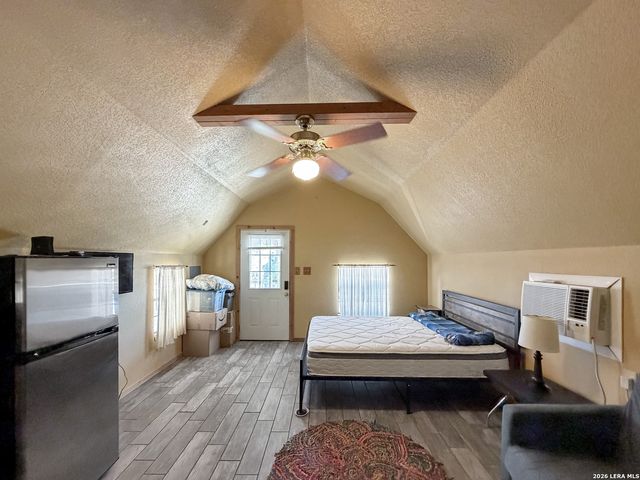 1721 Fm 3424, Canyon Lake, TX 78133