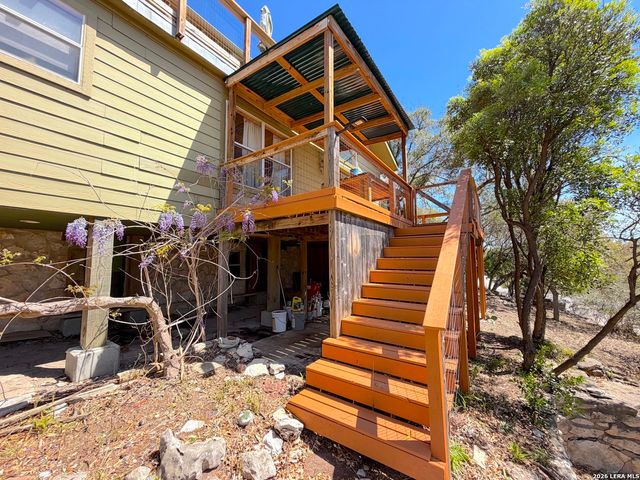 1721 Fm 3424, Canyon Lake, TX 78133