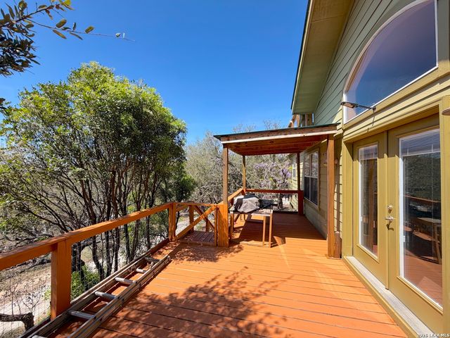 1721 Fm 3424, Canyon Lake, TX 78133