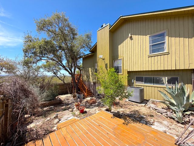 1721 Fm 3424, Canyon Lake, TX 78133