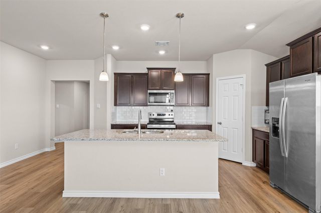 121 Ayla Marie DR, Copperas Cove, TX 76522