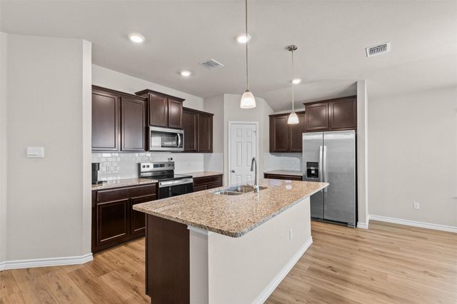 121 Ayla Marie DR, Copperas Cove, TX 76522