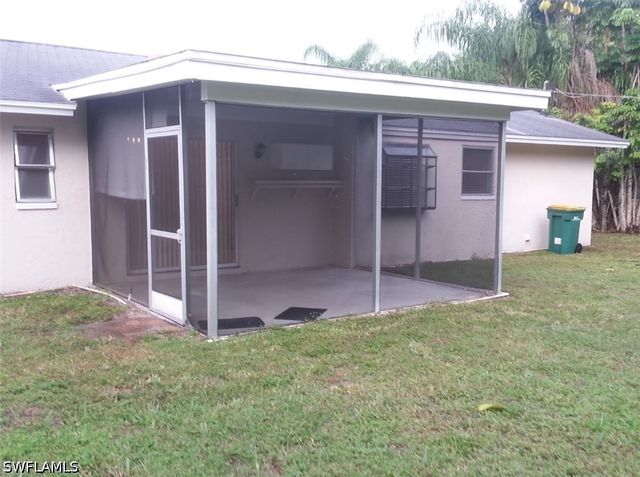 754 99th AVE N, Naples, FL 34108