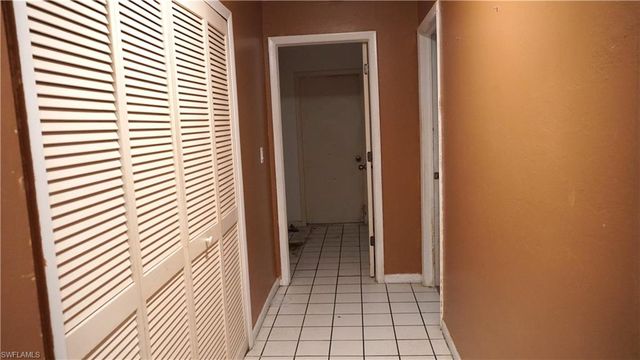 127 12th PL, Cape Coral, FL 33990