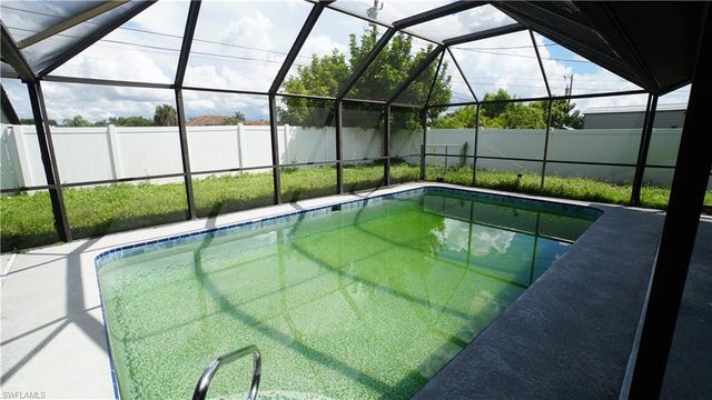 127 12th PL, Cape Coral, FL 33990