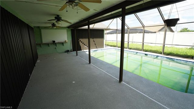 127 12th PL, Cape Coral, FL 33990
