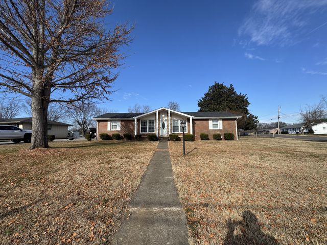 100 Sun Cir, Shelbyville, TN 37160