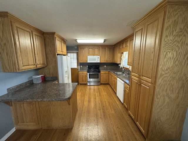 100 Sun Cir, Shelbyville, TN 37160