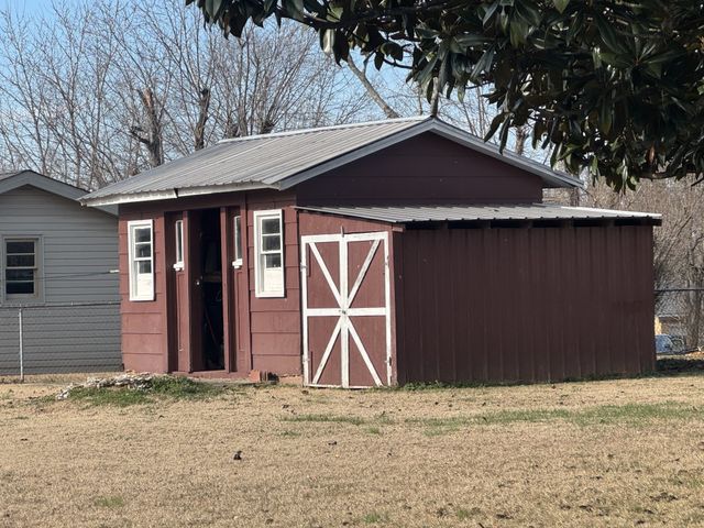 100 Sun Cir, Shelbyville, TN 37160