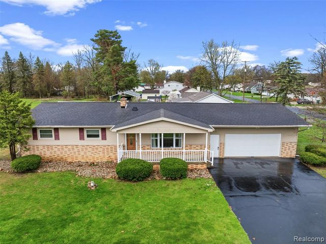 11840 Woodland Drive, Lennon, MI 48449