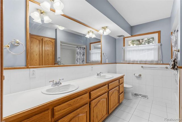 11840 Woodland Drive, Lennon, MI 48449