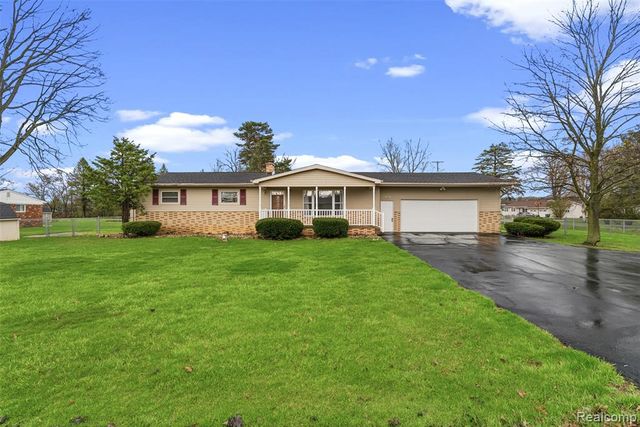 11840 Woodland Drive, Lennon, MI 48449