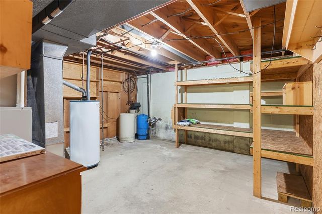11840 Woodland Drive, Lennon, MI 48449