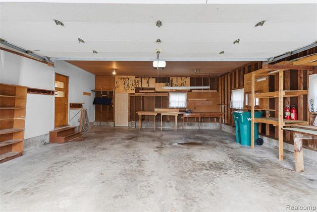 11840 Woodland Drive, Lennon, MI 48449