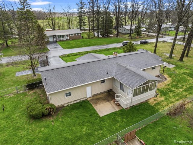 11840 Woodland Drive, Lennon, MI 48449