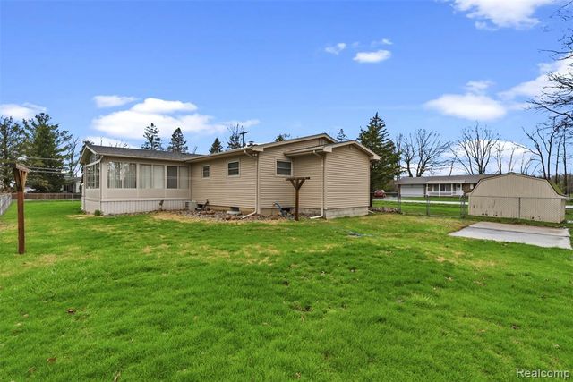 11840 Woodland Drive, Lennon, MI 48449