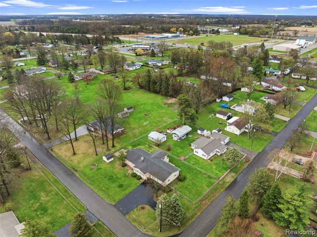 11840 Woodland Drive, Lennon, MI 48449