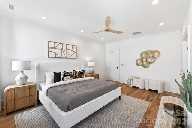 709 Bertonley Avenue, Charlotte, NC 28211