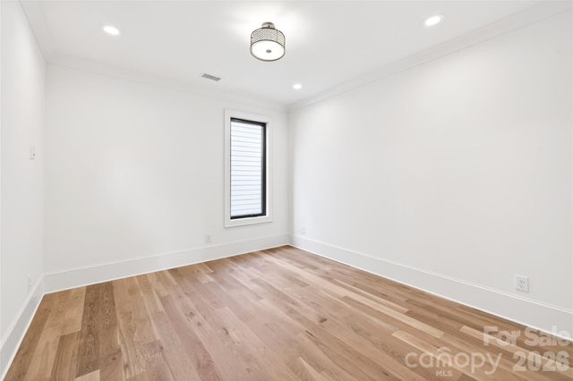 709 Bertonley Avenue, Charlotte, NC 28211