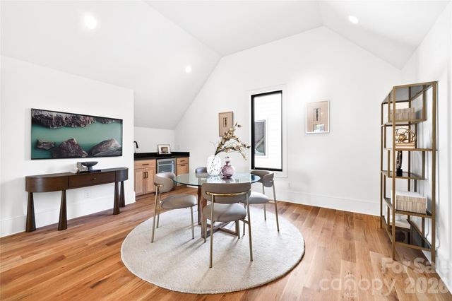 709 Bertonley Avenue, Charlotte, NC 28211