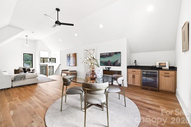 709 Bertonley Avenue, Charlotte, NC 28211